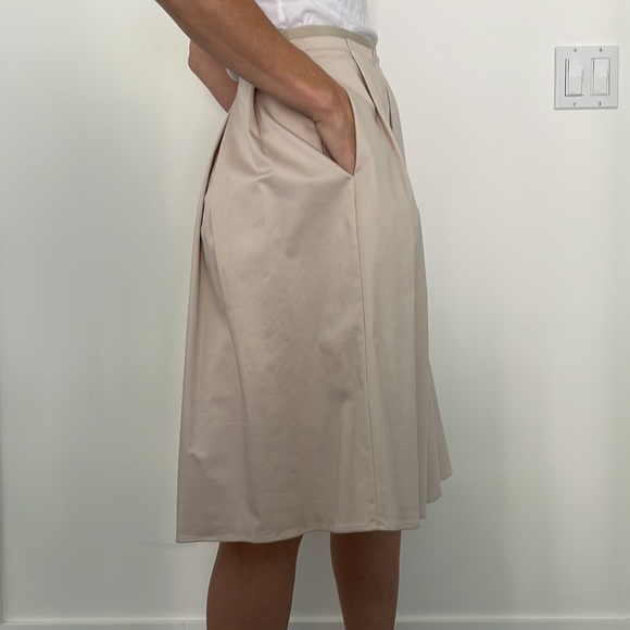 Vintage pleated a-line blumarine skirt - Picture 2 of 9